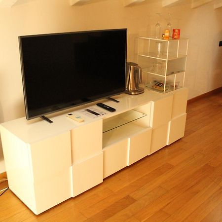 Bb Tortona Bed & Breakfast Milan Exterior photo